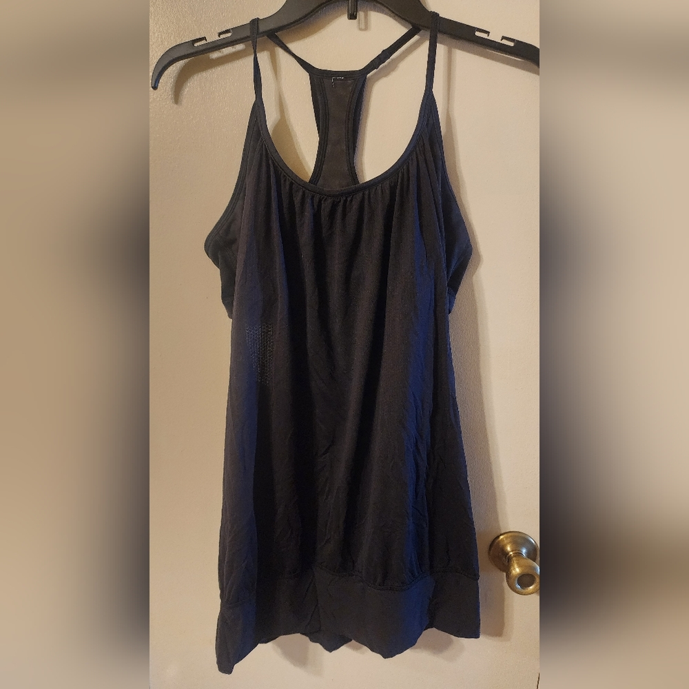 Lululemon Womens Size 8 Black Shelf Bra Tank